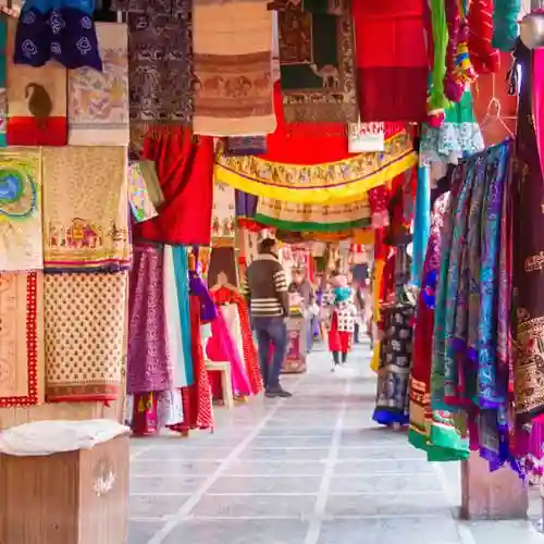 Walking Tour in Jaipur Bazaar